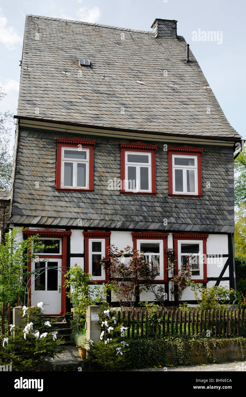 Typisches Haus in Goslar, Niedersachsen, Deutschland. - Typical house in Goslar, Lower Saxony, Germany. Stock Photo