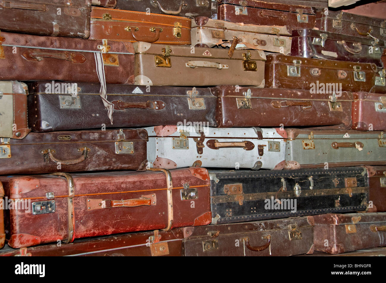 Marche aux Puces de Saint Ouen flea market Paris suitcase bag trunk swap travel holiday Stock Photo