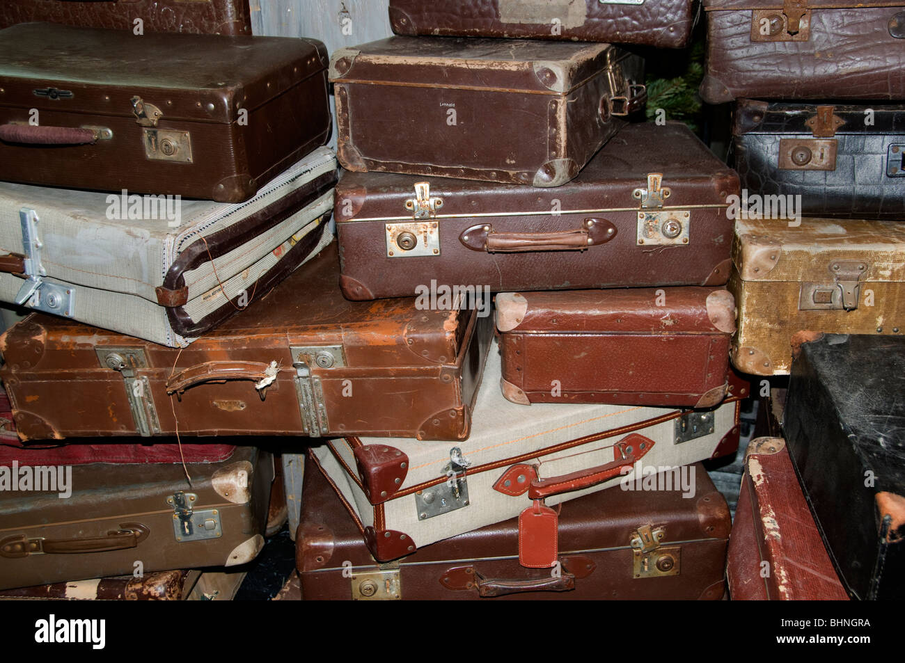 Marche aux Puces de Saint Ouen flea market Paris suitcase bag trunk swap travel holiday Stock Photo