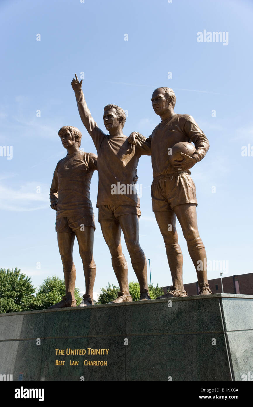 Statue Of The Holy Trinity Bobby Charlton George Best And Dennis Law Stock Photo Alamy
