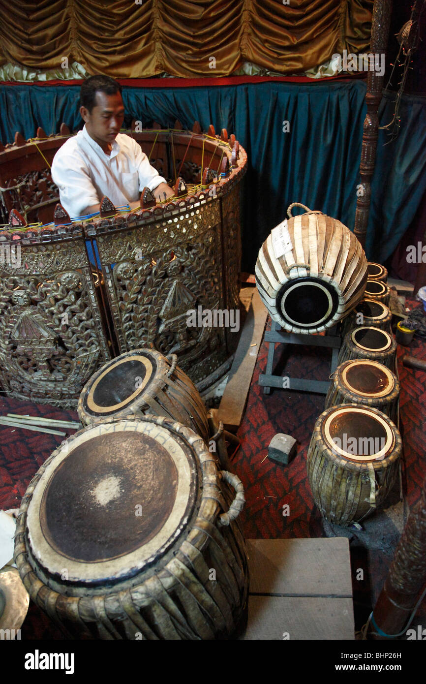 Myanmar, Burma, Mandalay, traditional musician, drums Stock Photo Alamy