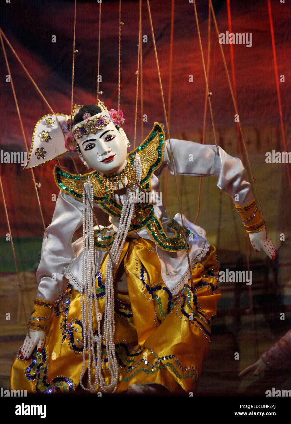 Traditional Puppet Show - Myanmar by Jlr