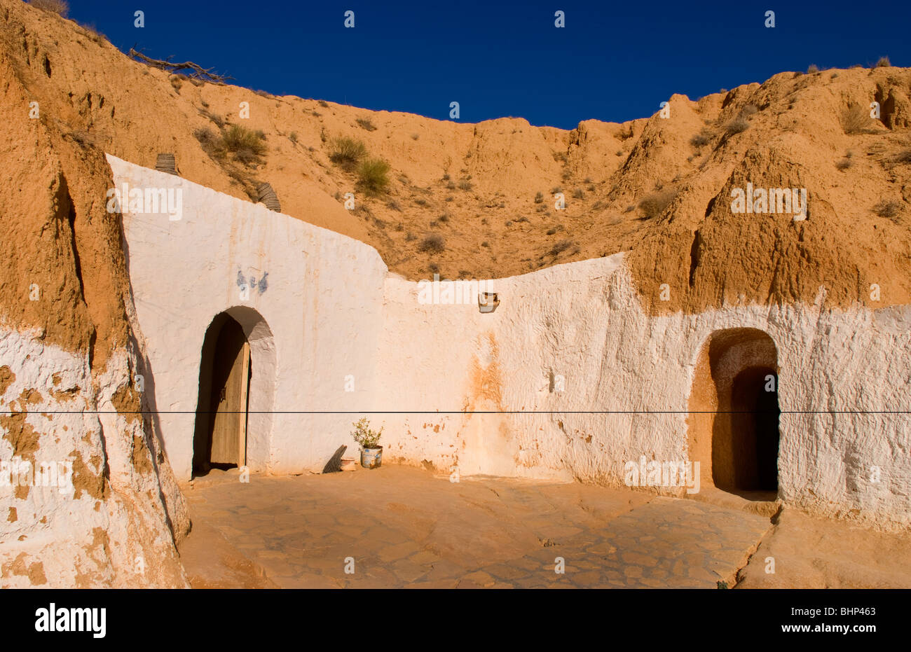 Cave house in matmata hi-res stock photography and images - Alamy