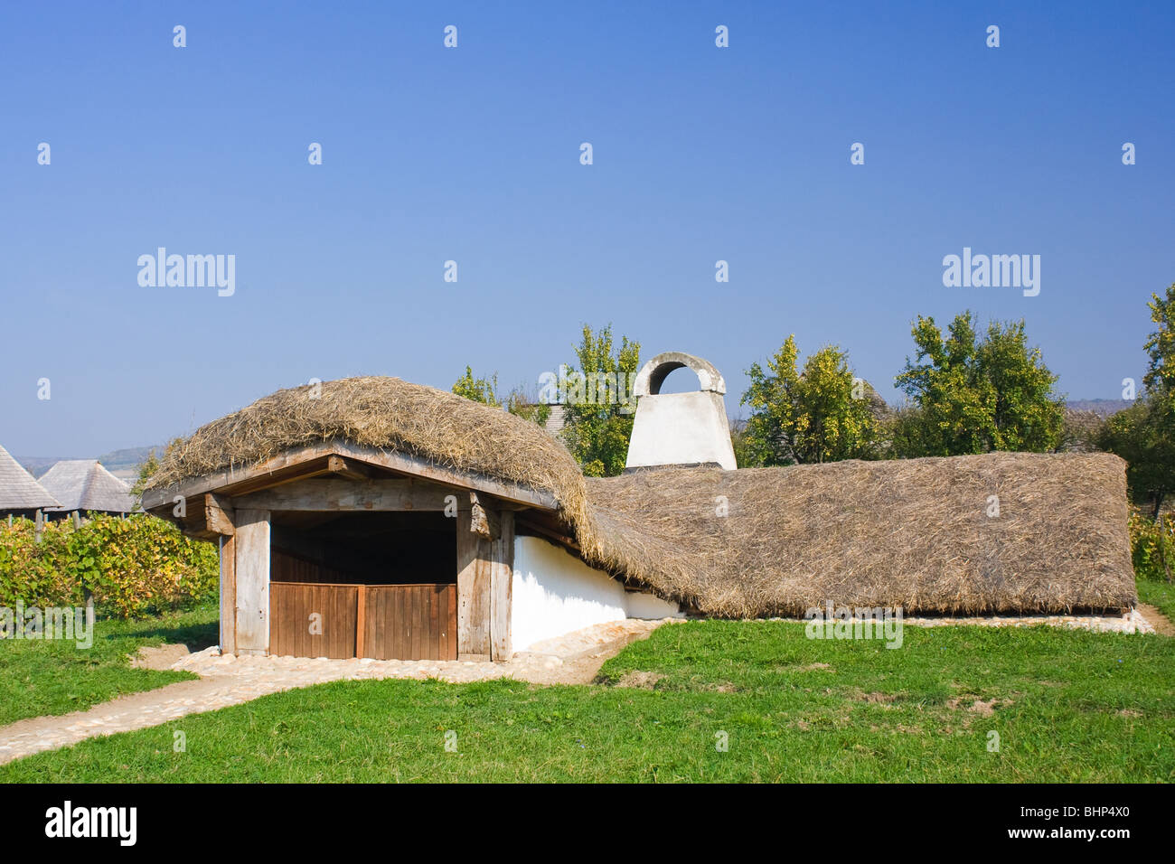 An old barn in the countryside Stock Photo - Alamy