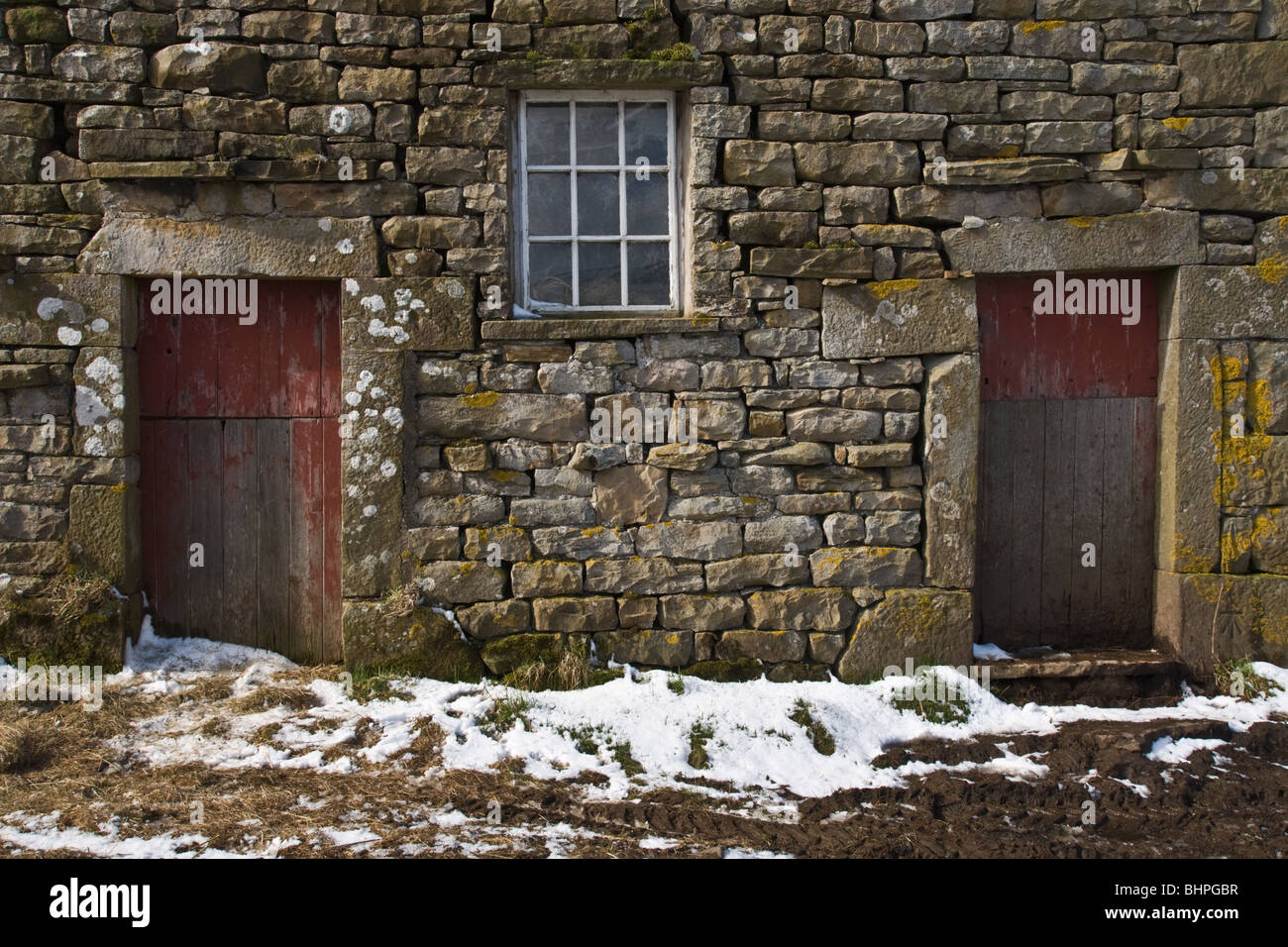stone barn in Swaledale, North Yorkshire Stock Photo