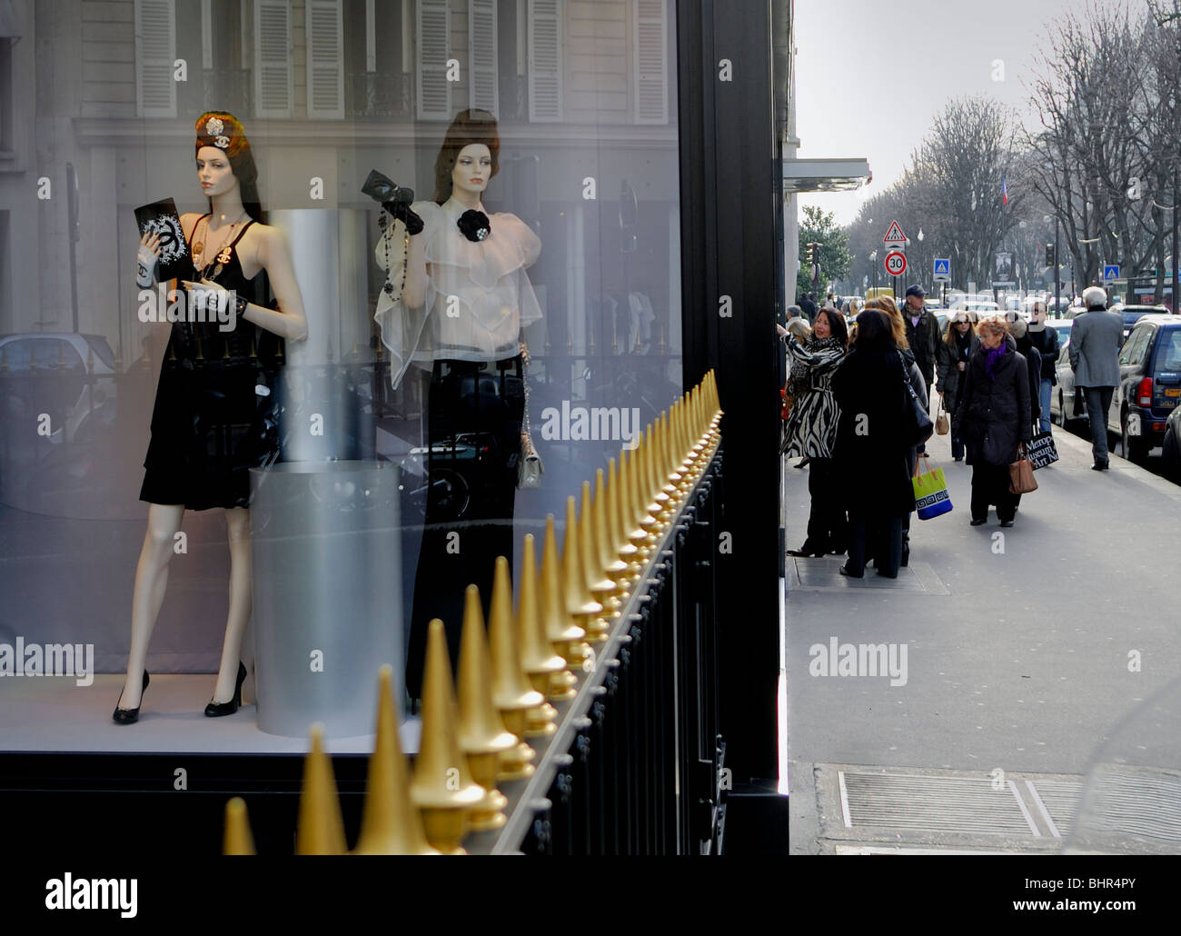 Paris, France, People Looking in Shop WIndows, Luxury Fashion Shops, Chanel, Avenue Montaigne, street  [Front] Stock Photo