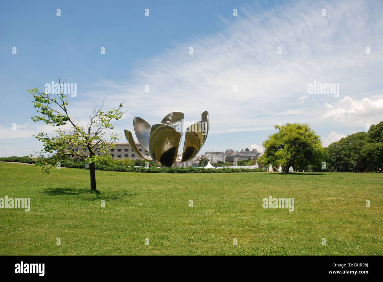 Floralis Generica - a huge moving sculpture of a flower in a Buenos Aires park setting Stock Photo