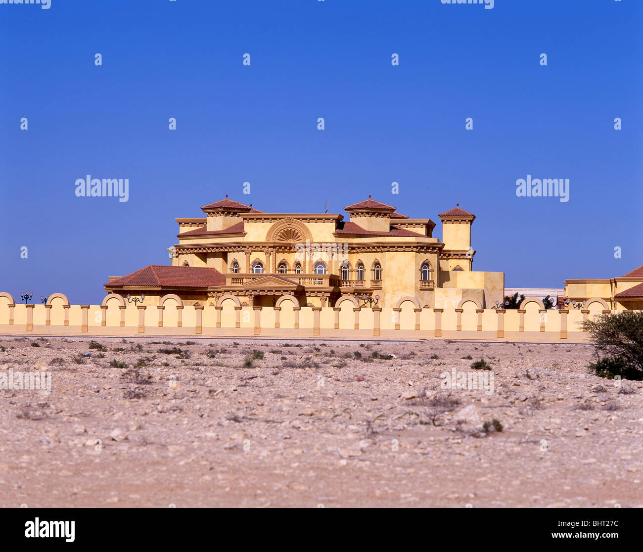 Large, newly-built house, Al Ghuwayriyah Municipality, State of Qatar Stock Photo