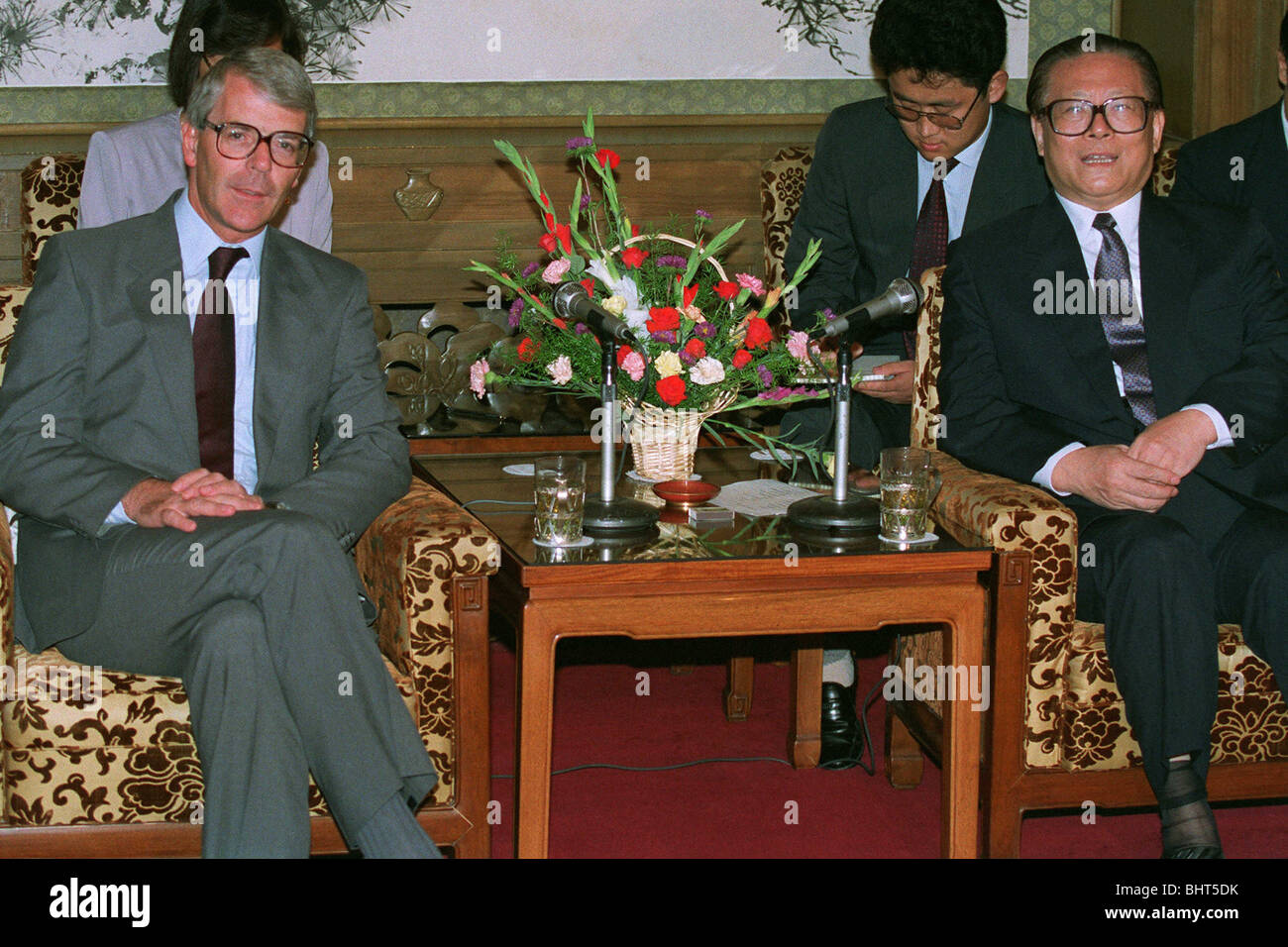 JOHN MAJOR & JIANG ZEMIN GB PM & GS OF CHINA COMMUNIST 12 September 1991 CHINA Stock Photo