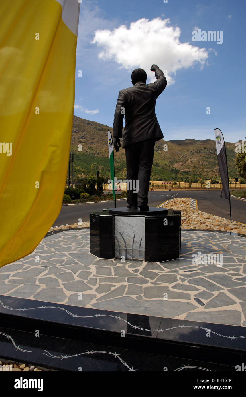 Nelson Mandela statue at the entrance to the former Victor Verster jail now called Drakenstein Correctional Centre near Paarl SA Stock Photo
