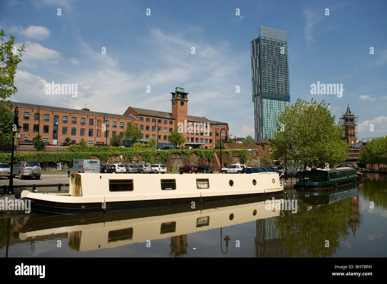 Castlefield canal basin and Urban Heritage Park and the Beetham Tower in Manchester Stock Photo