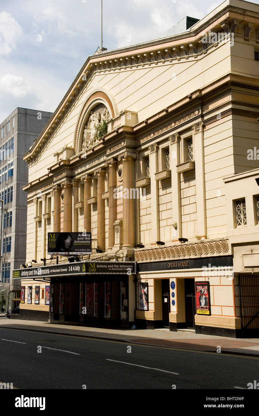 Manchester opera house hi-res stock photography and images - Alamy