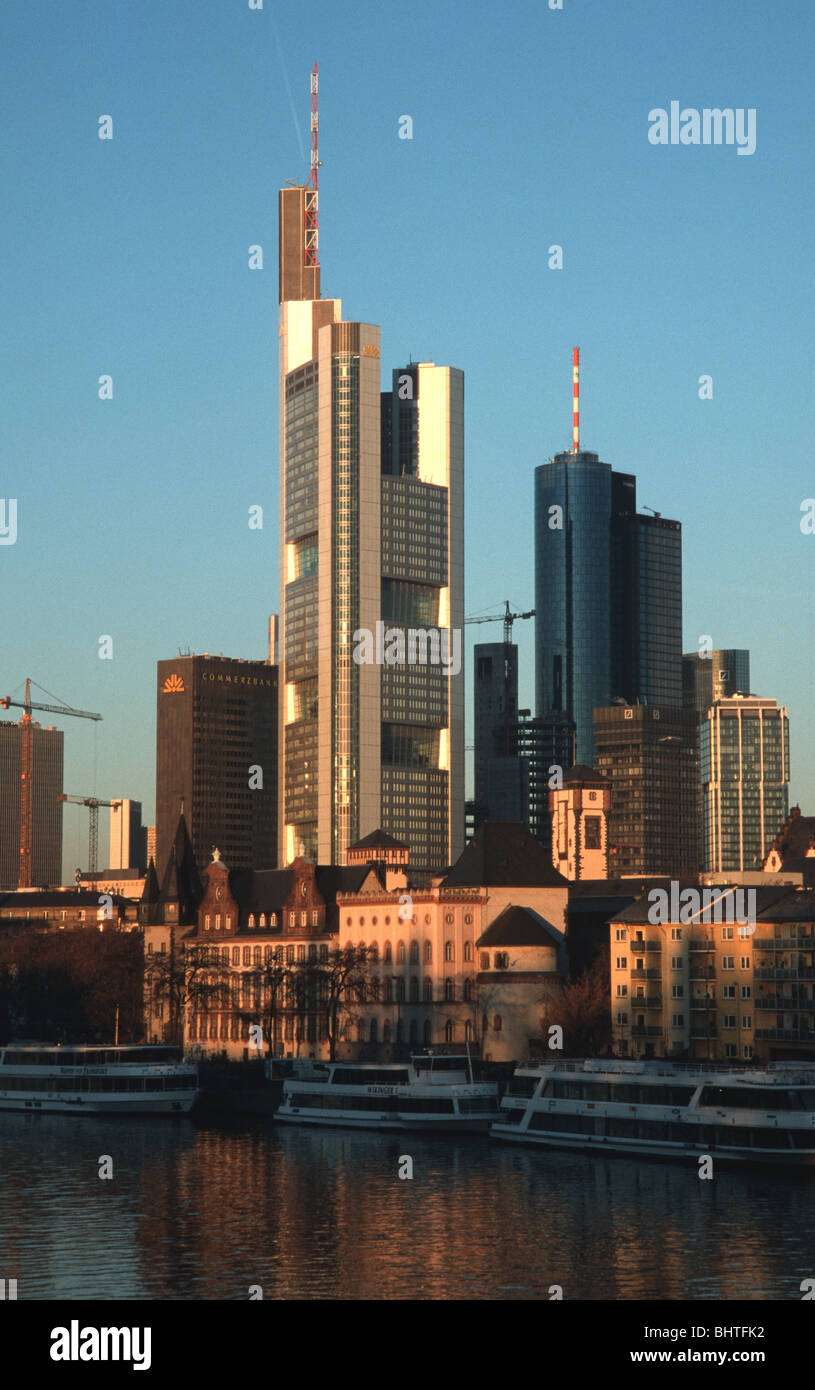 Frankfurt, Main Main, Skyline (Banken Hochhäuser) River Main, skyline (banks, highrise buildings) Stock Photo