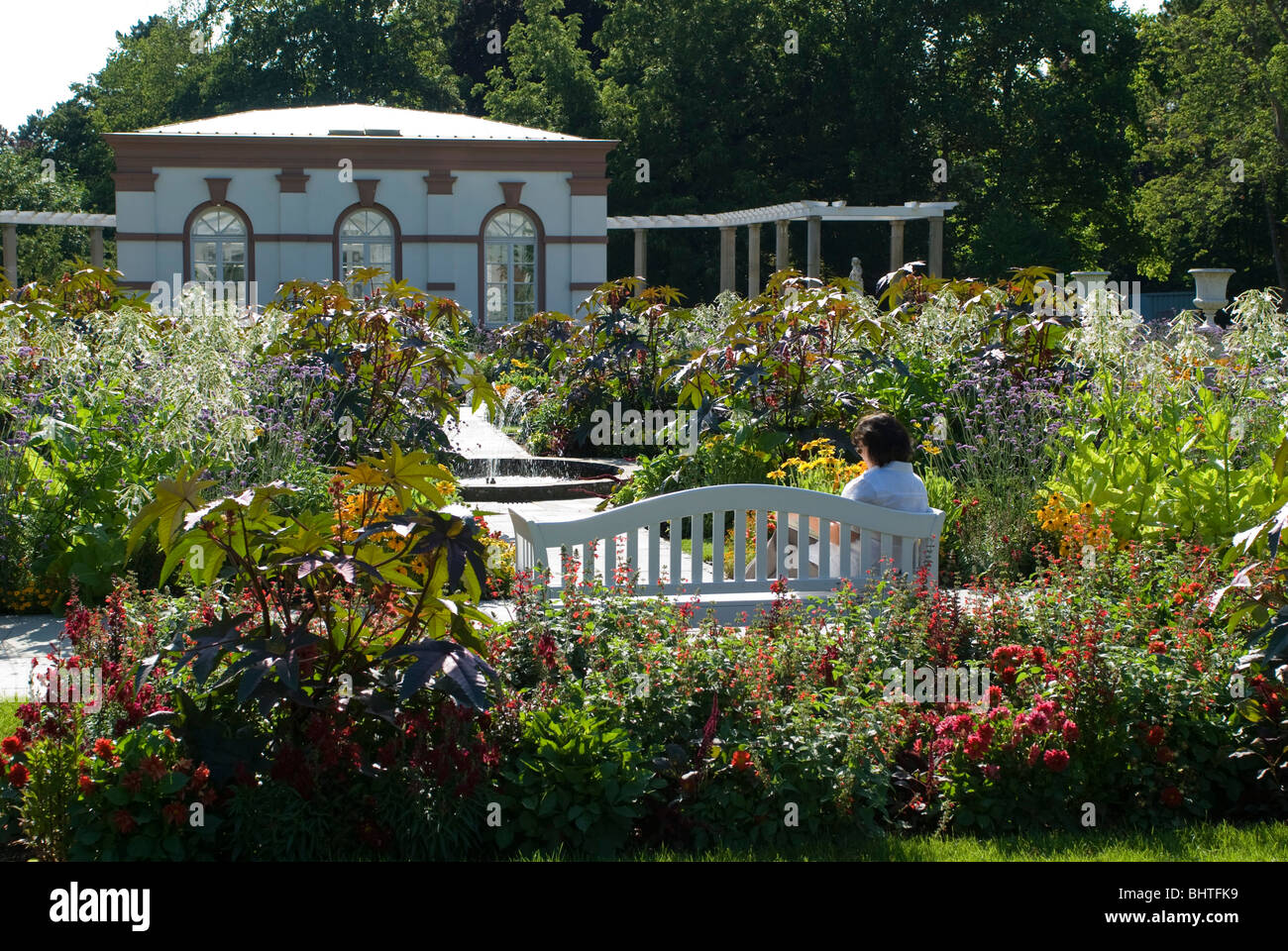 Palmengarten, Haus Rosenbrunn, Frankfurt am Main, Hessen, Deutschland | Palmengarten, botanical garden in Frankfurt, Germany Stock Photo