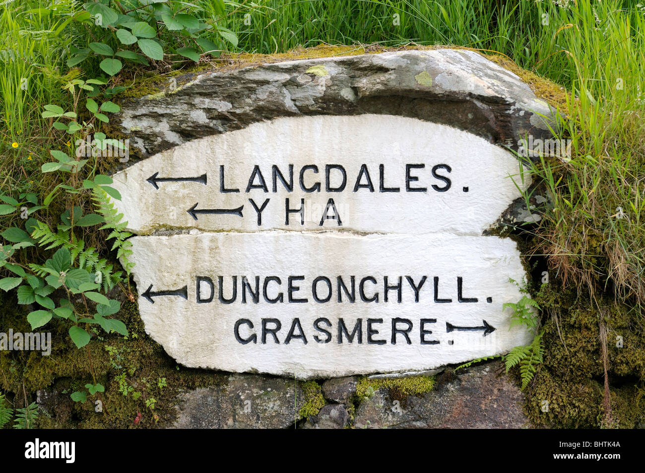Old road sign directions to Langdales, Dungeon Ghyll, YHA at Red Bank