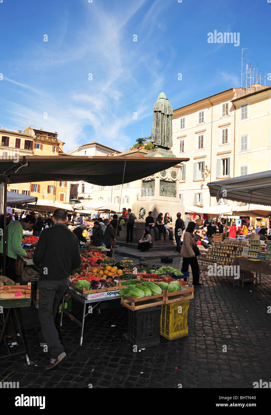 Market Square Rome Piazza campo de? fiori market rome hi-res stock photography and images ...