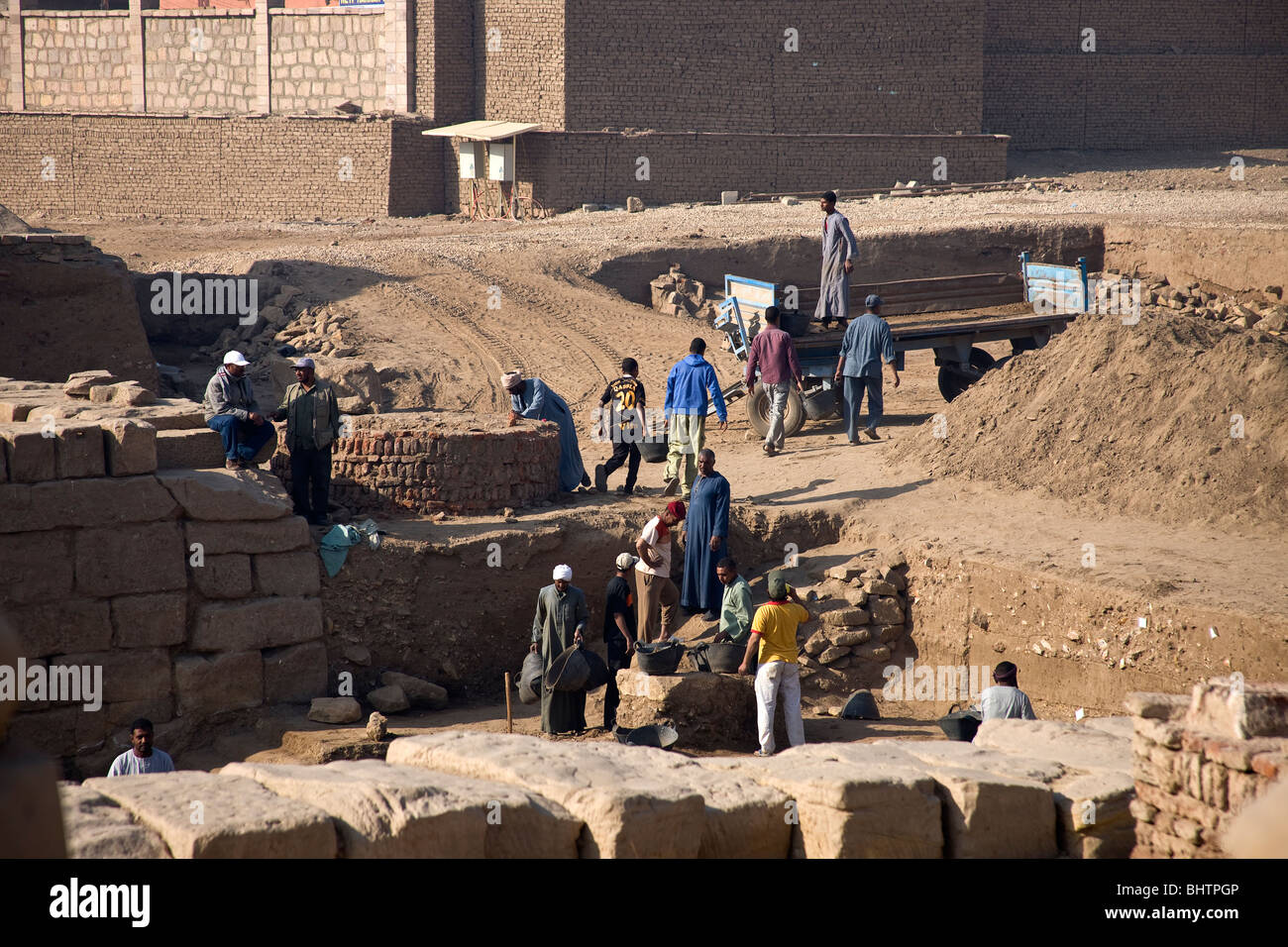 Archaeologists High Resolution Stock Photography and Images - Alamy