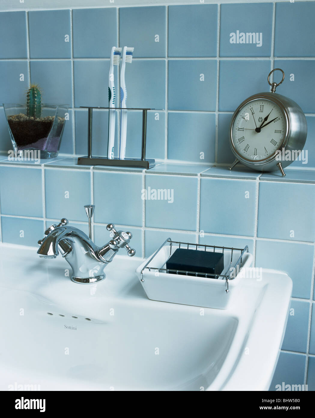 Bathroom clock hi-res stock photography and images - Alamy