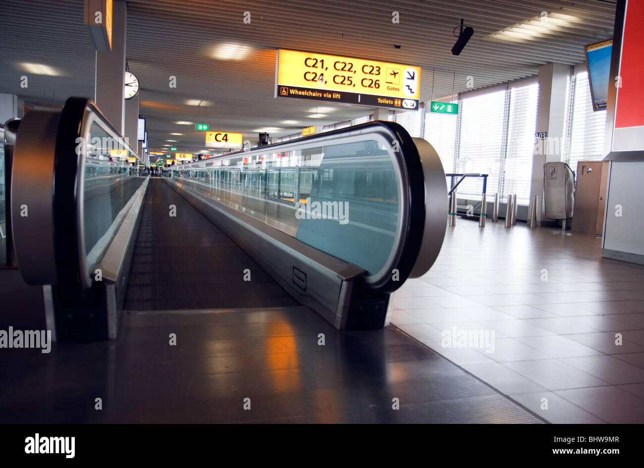 moving walkway at airport Stock Photo Alamy