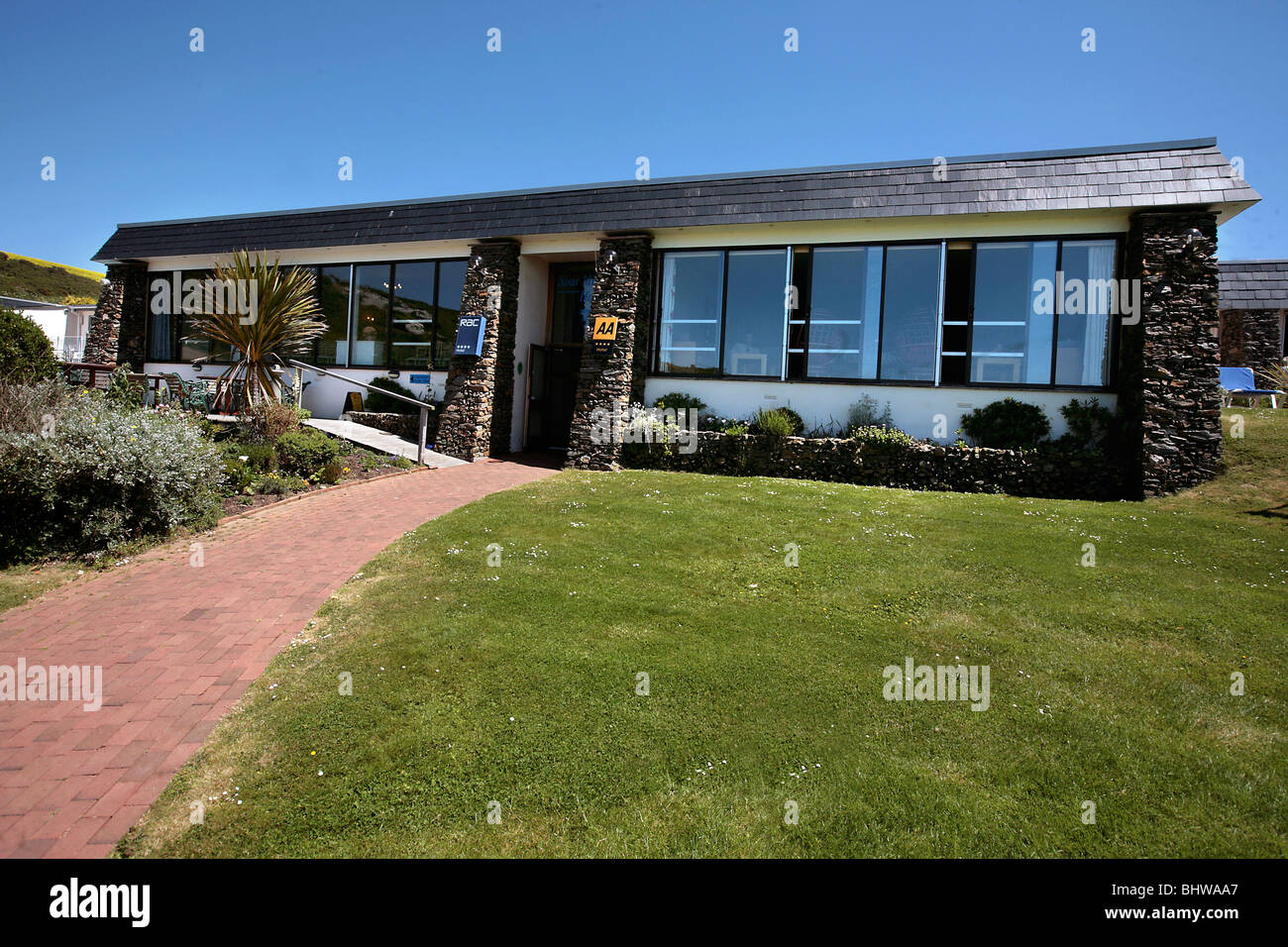 Pic by Mark Passmore/ www.markpassmore.com. 30/05/2009. GV of The Soar Mill Cove Hotel, Nr Salcombe, Devon. Stock Photo