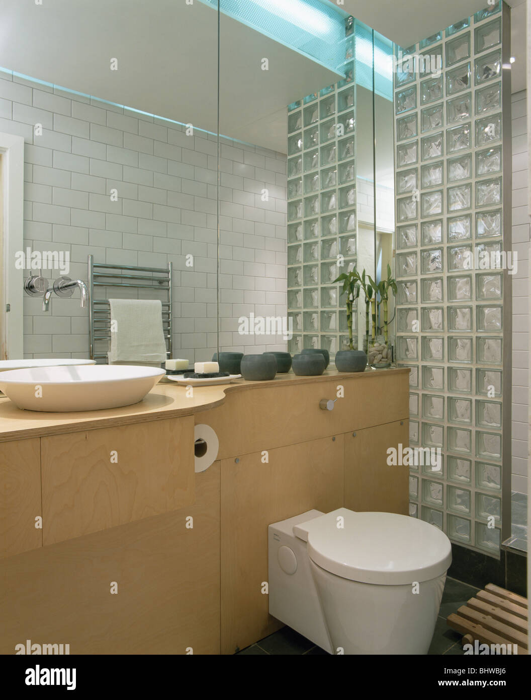 Lighting mirror above vanity unit hires stock photography and images