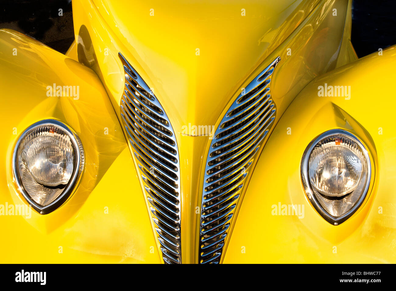 Antique car front end hi-res stock photography and images - Alamy
