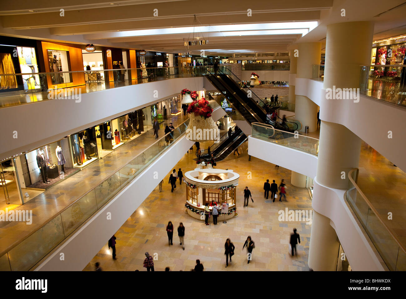 Fendi online pacific place