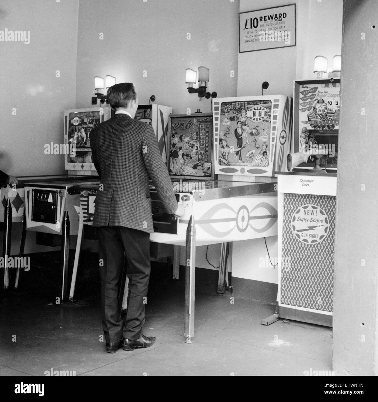 Pinball game Black and White Stock Photos & Images Alamy