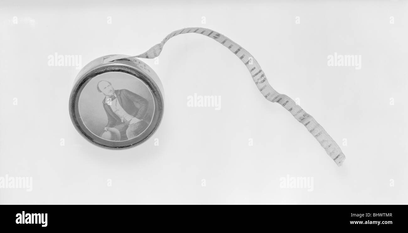 Tape measure commemorating the death of Prince Albert, 1861. Artist