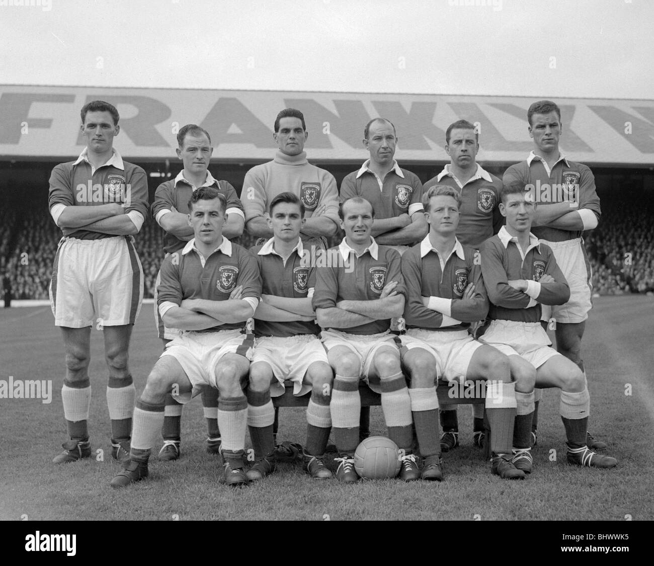 Home Championship International and 1954 World Cup Qualifying match at Ninian Park, Cardiff. Wales 1 v England 4. The Welsh Stock Photo