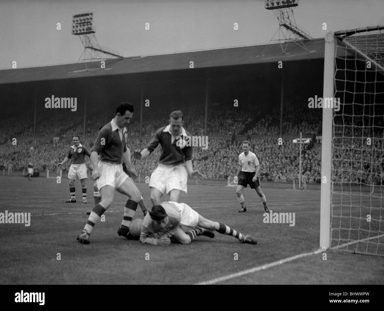 1958 World Cup Qualifying match at Wembley Stadium. England 5 v Republic of Ireland 1. Irish pair gerry Mackey and Don Donovam Stock Photo