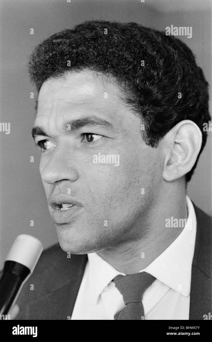 Garrincha hi-res stock photography and images - Alamy