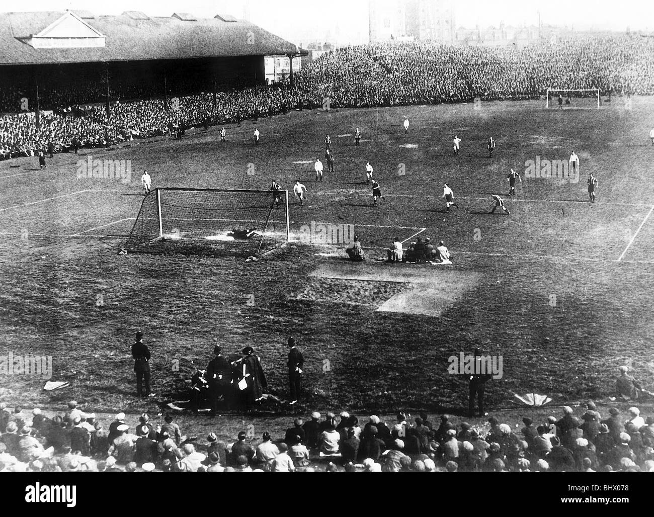 1921 fa cup final hi-res stock photography and images - Alamy