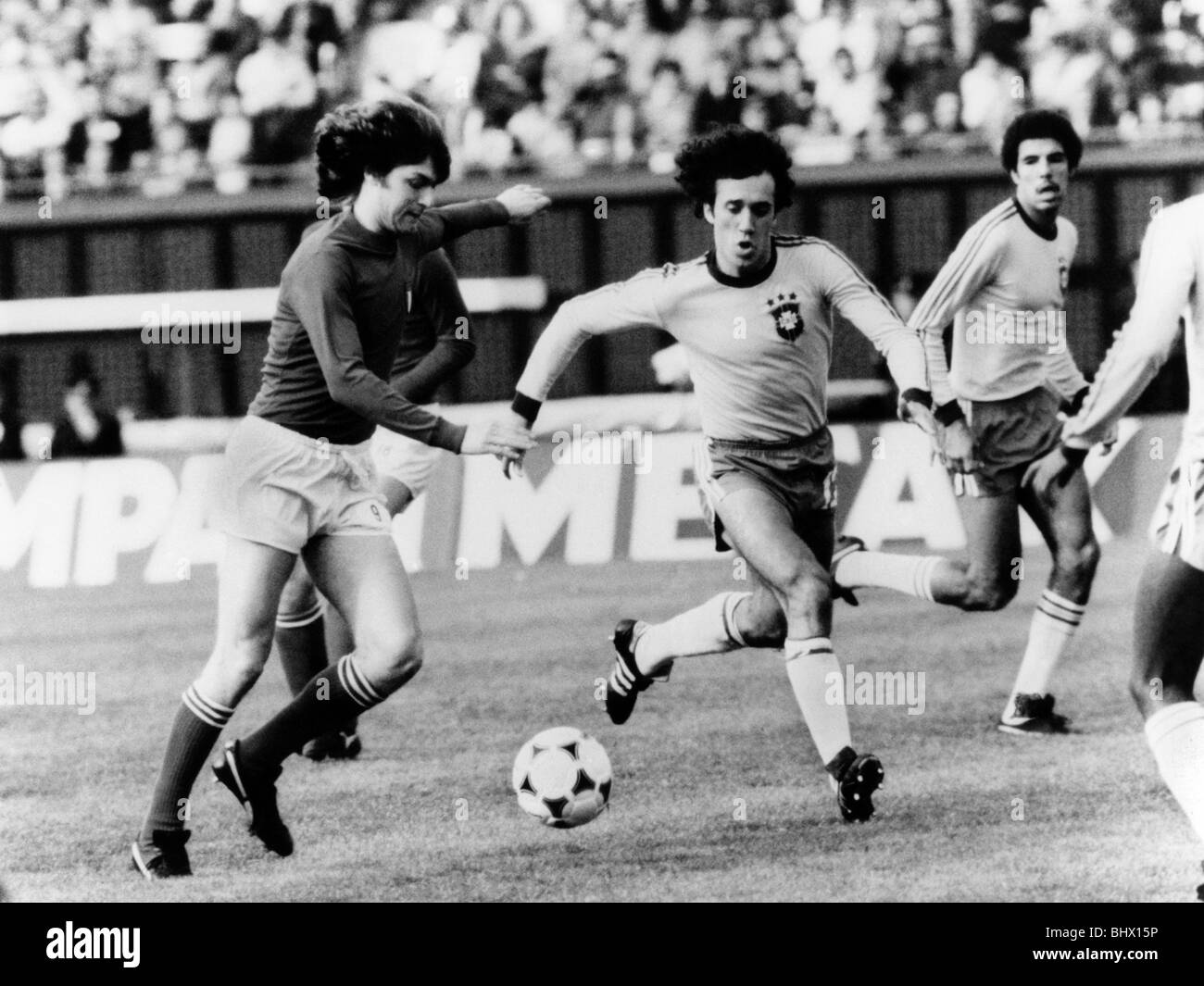 World Cup Third Place Play off match in Buenos Aires. Brazil 2 v Italy 1 Antognoni of Italy battles for the ball with Batista Stock Photo