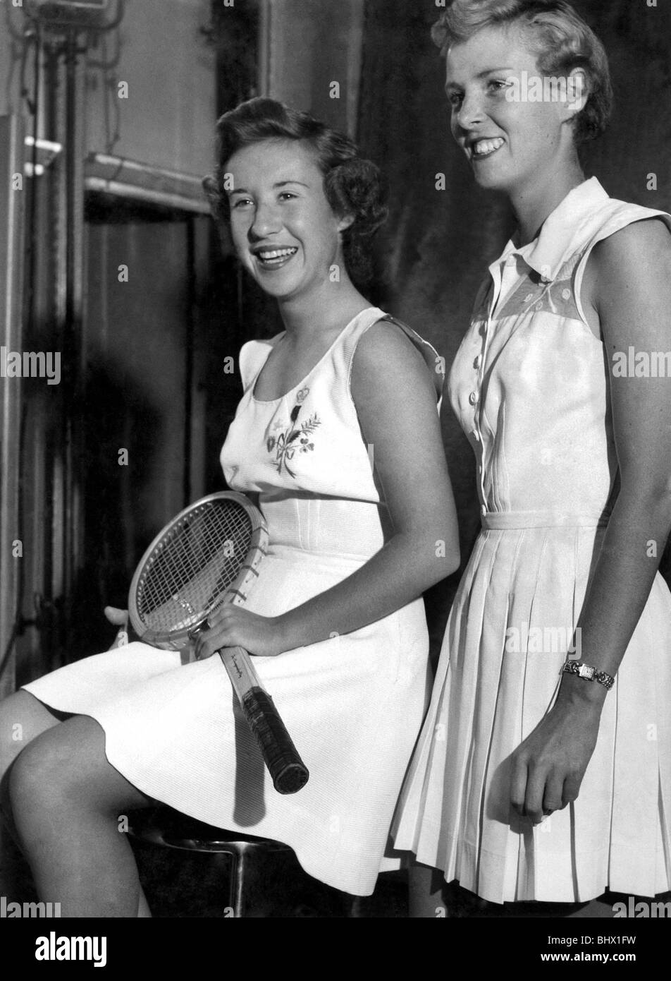 On the left Maureen Connolly wears a tennis outfit made of Italian ribbed rayon with gold piping round the edges and the blouse Stock Photo