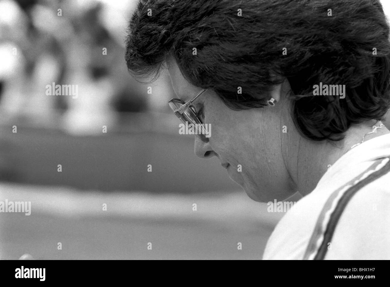 Wimbledon 1980. 7th day. Pam Shriver vs. B. J. King. June 1980 80-3384-018 Stock Photo