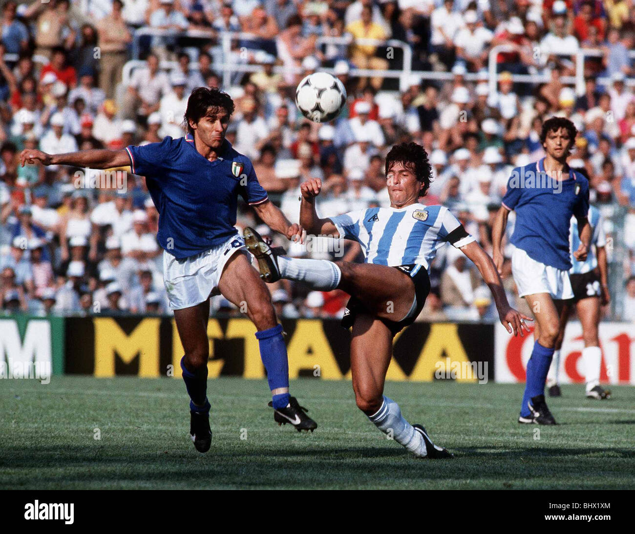 Italy v Argentina World Cup 1982 football Passarella Stock Photo ...