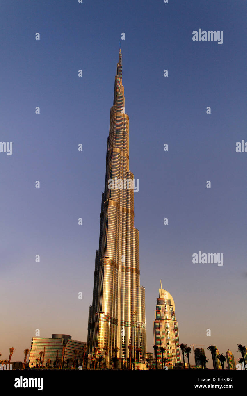 Burj Khalifa, highest Skycraper in the World, 828 meter, 2625 feet, Burj Dubai, Dubai United Arab Emirates  Stock Photo