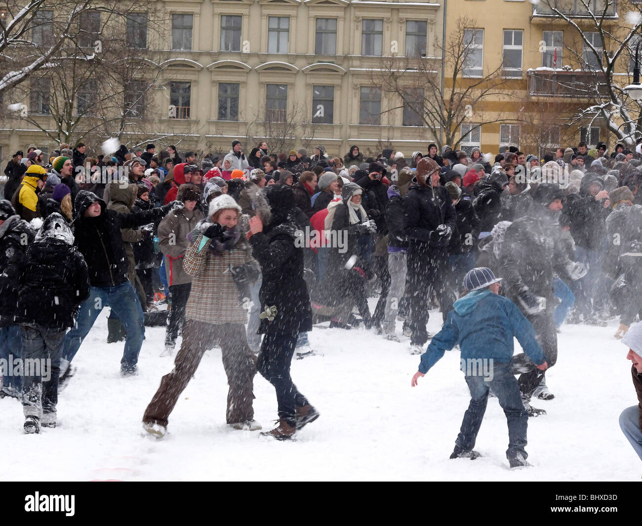 massive snowball fight in Goerlitzer Parc in Kreuzberg Berlin  Stock Photo