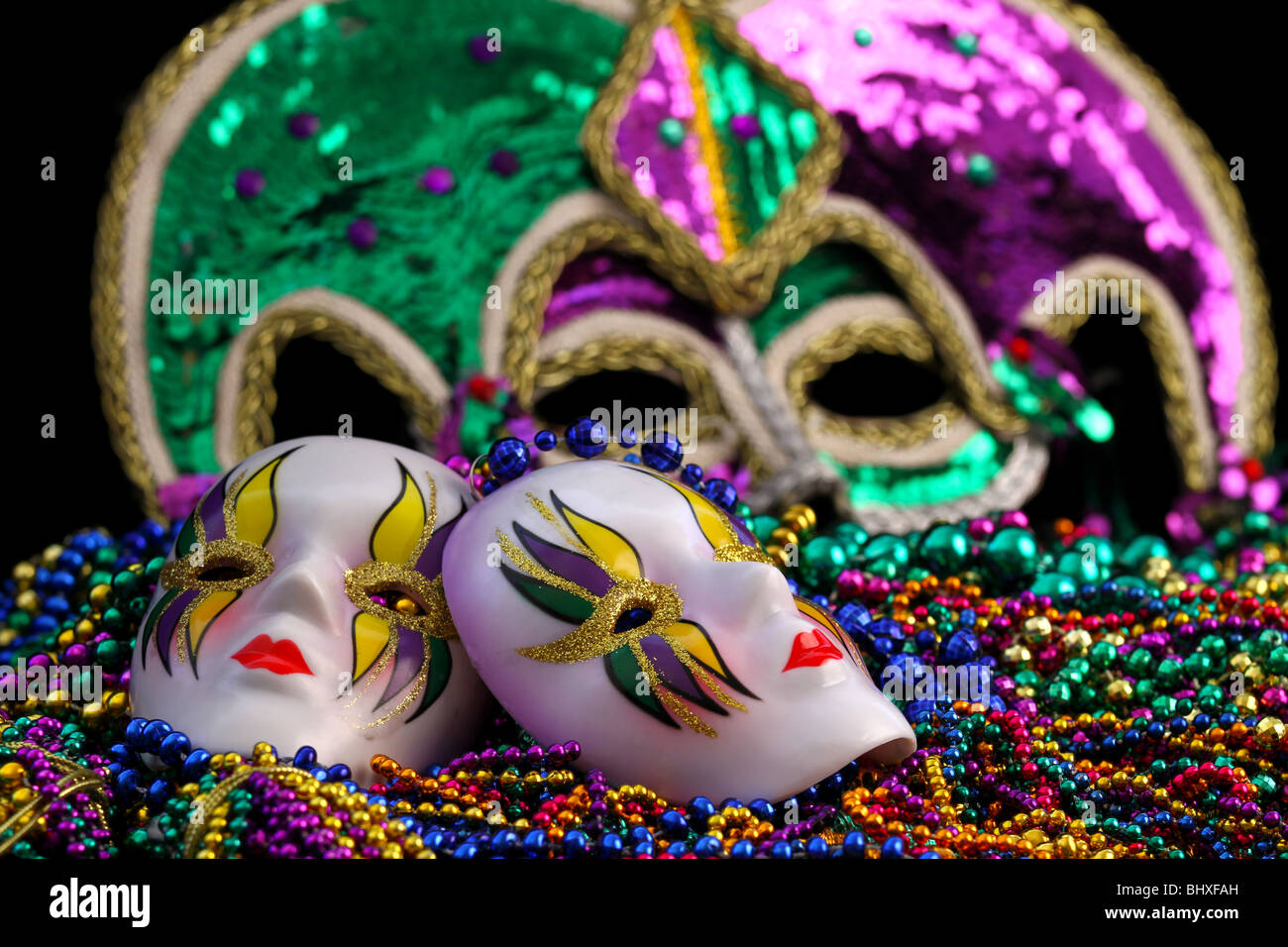 Three Different Colored Mardi Gras Beads Stock Illustration - Download  Image Now - Bead, Mardi Gras, Carnival - Celebration Event - iStock