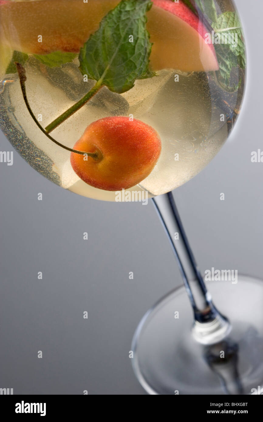 sangria wine cooler Stock Photo Alamy