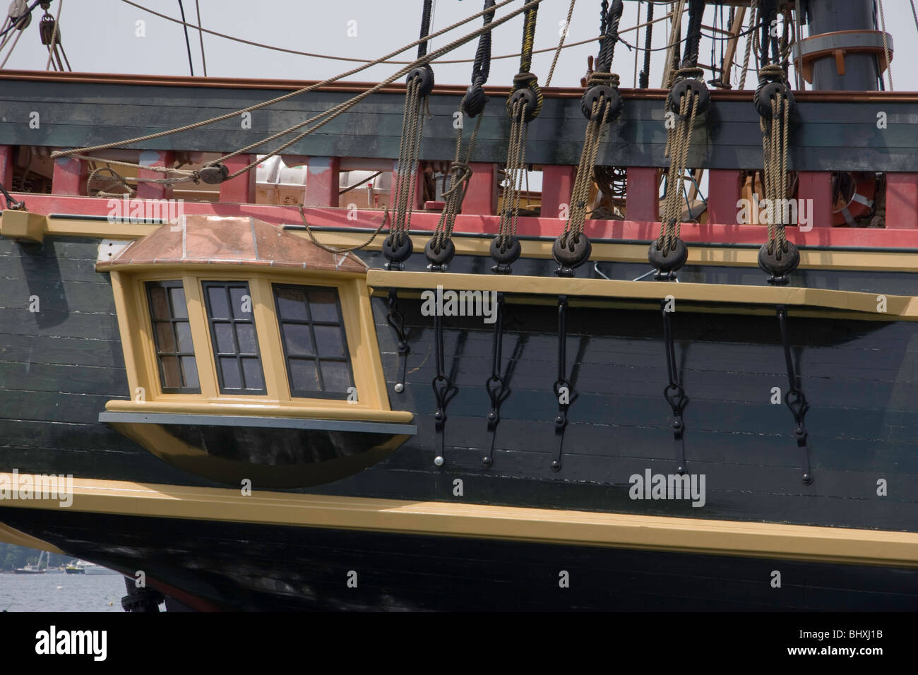 Stern hms bounty tall ship hi-res stock photography and Stern hms bounty tall ship hi-res stock photography and