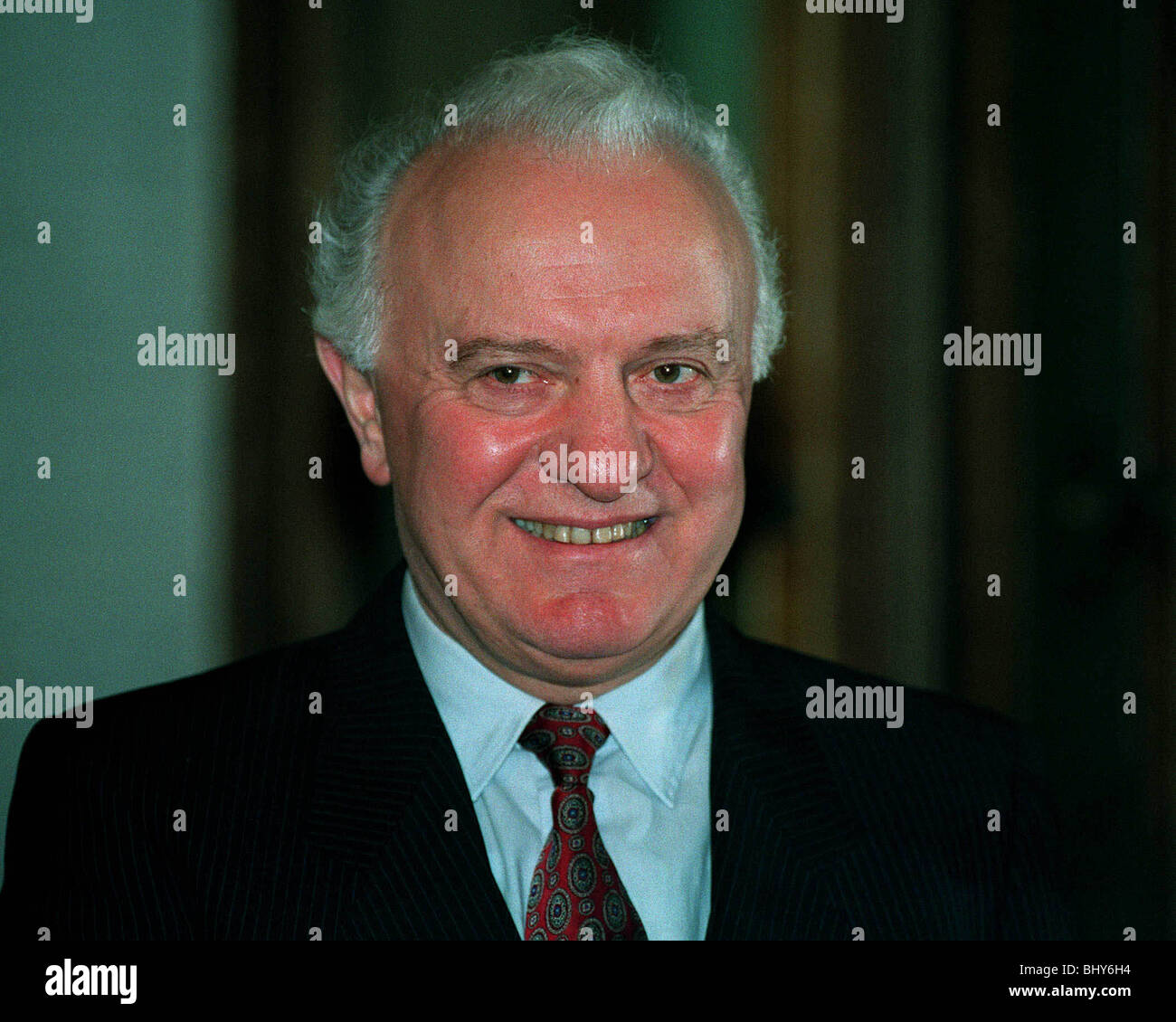 Soviet foreign minister eduard shevardnadze hi-res stock photography ...