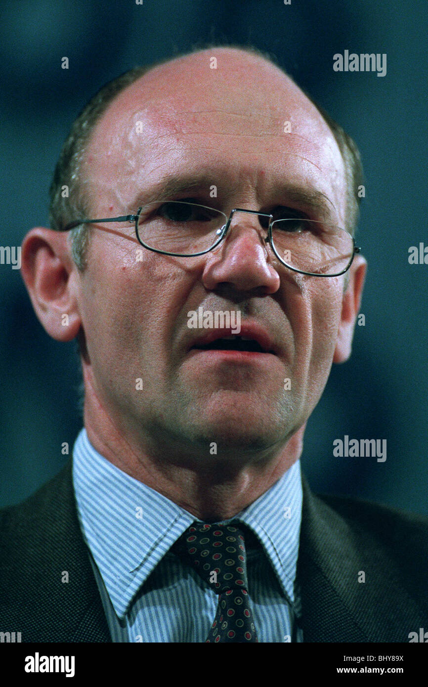 SIR CHRISTOPHER PROUT QC MEP LEADER OF EURODEMOCRAT GROUP 11 June 1991