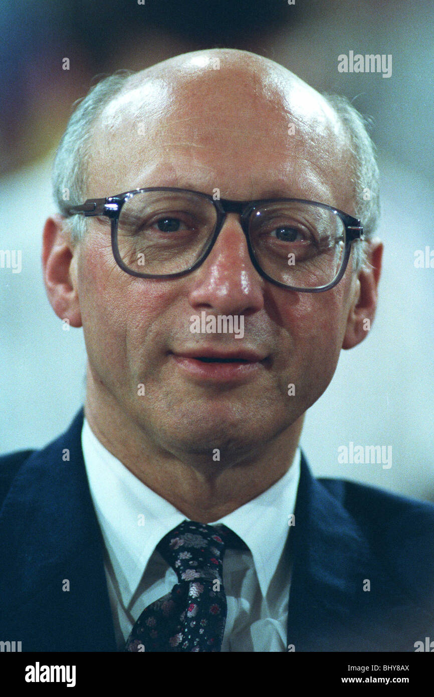 Gerald kaufman labour 1990 hires stock photography and images Alamy