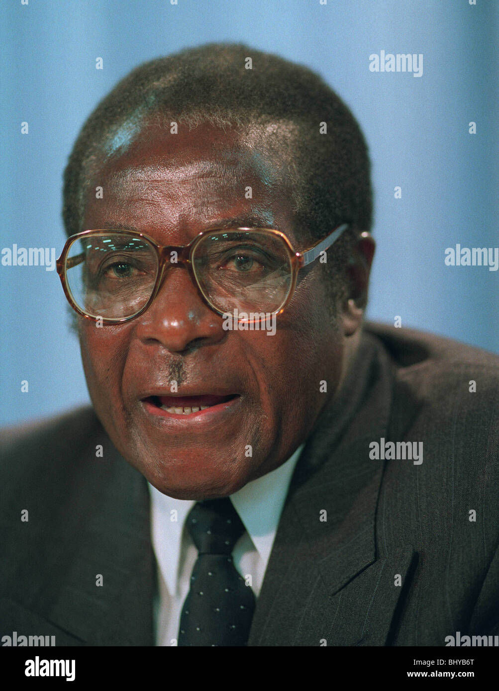 ROBERT MUGABE PRESIDENT OF ZIMBABWE 18 June 1992 Stock Photo