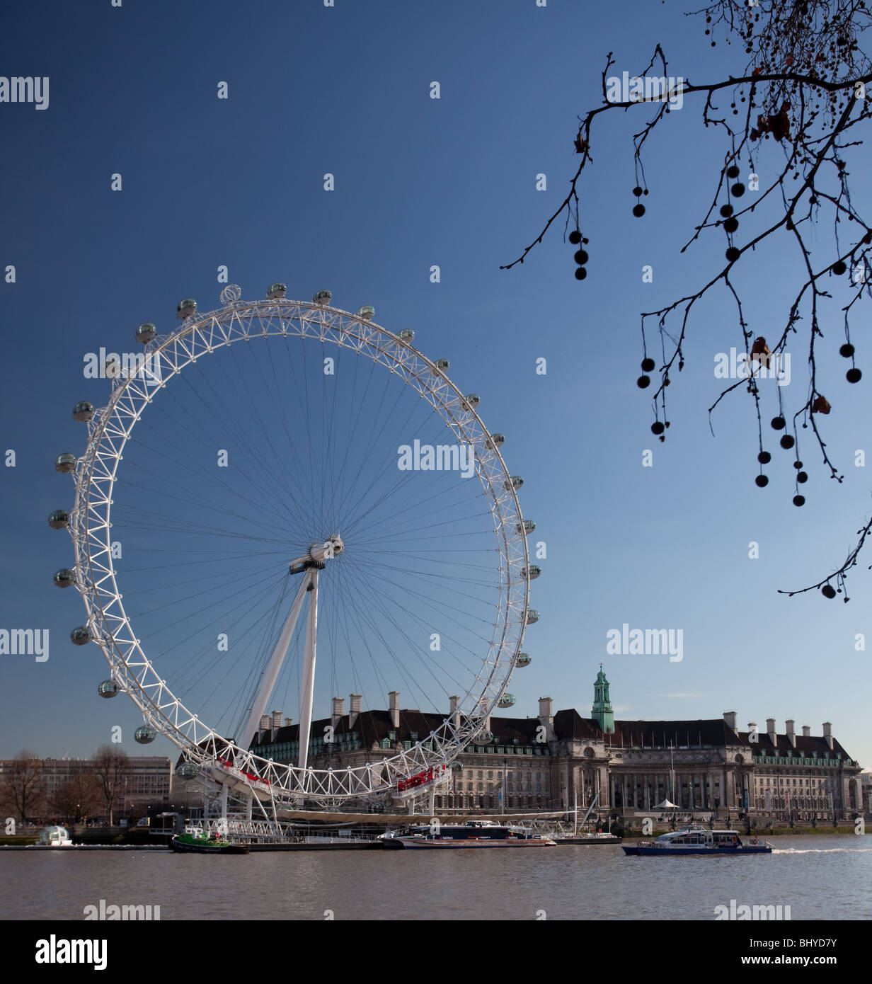 The London Eye and County Hall building as viewed from the north bank ...