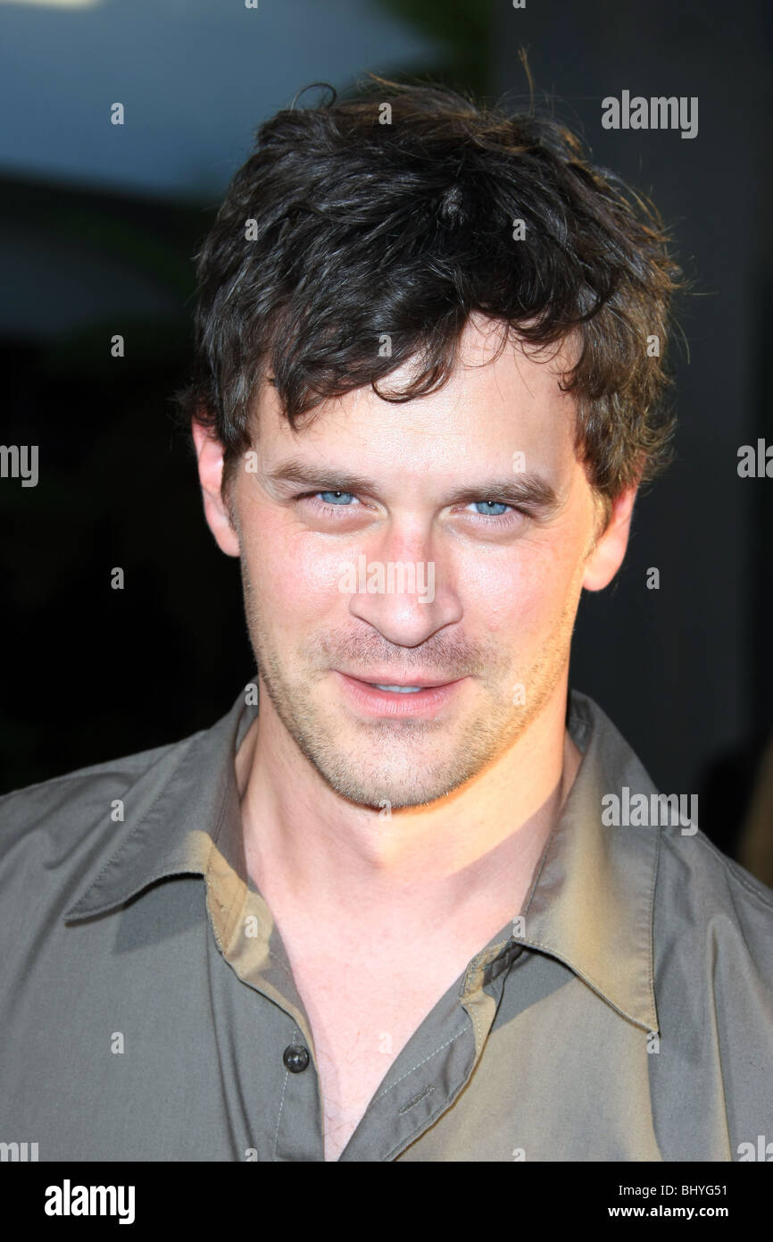 Tom everett scott hi-res stock photography and images - Alamy