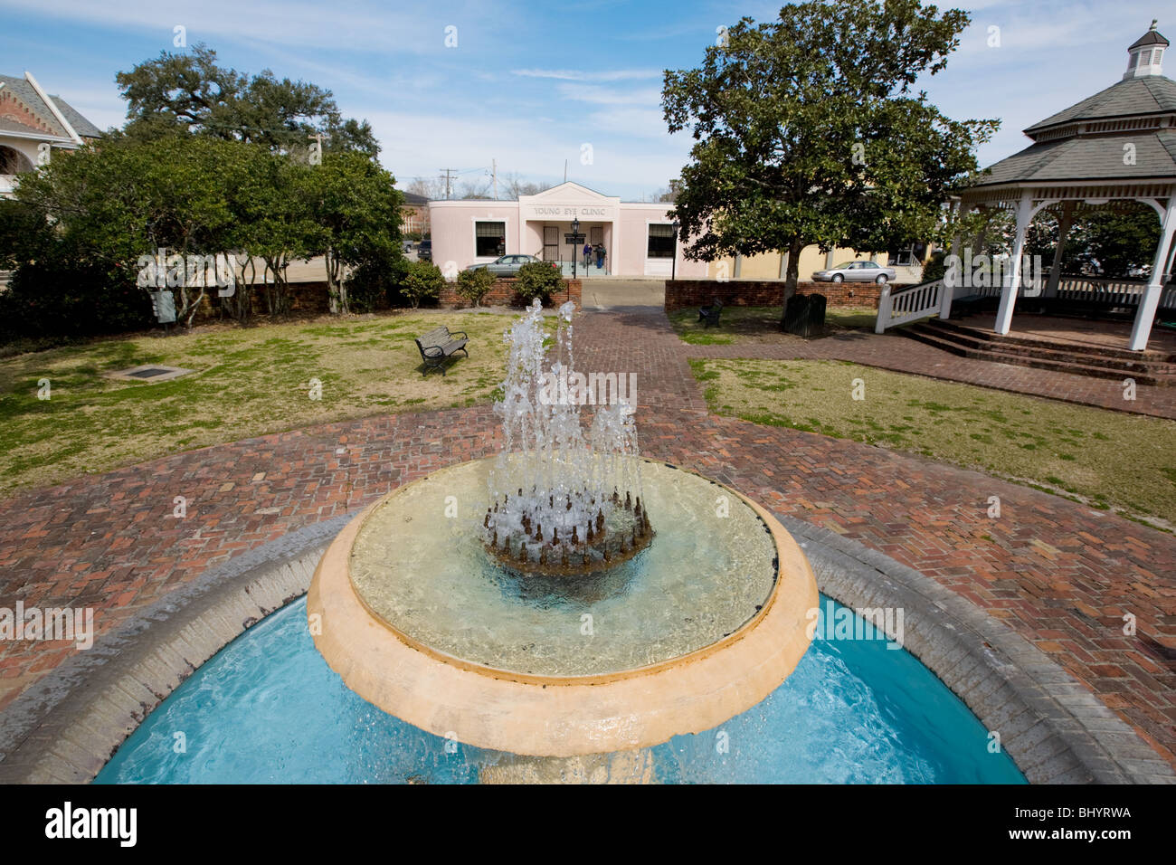 Town square and fountain in Abbeville, Louisiana Stock Photo Alamy