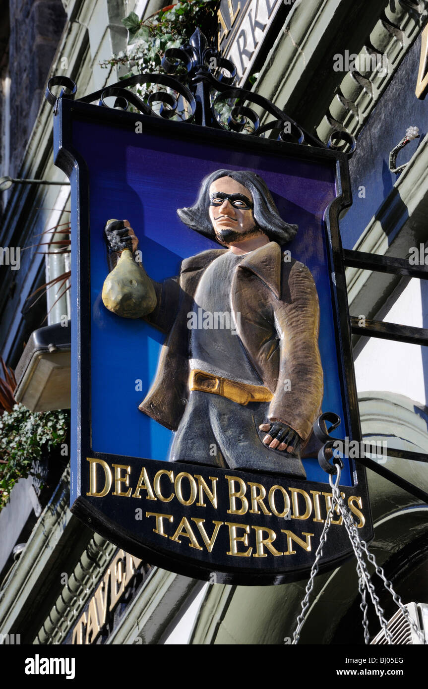 Sign for Deacon Brodie's pub on the Lawnmarket, Edinburgh, Scotland, UK. Stock Photo